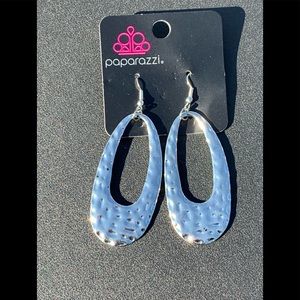 Paparazzi Silver earrings
